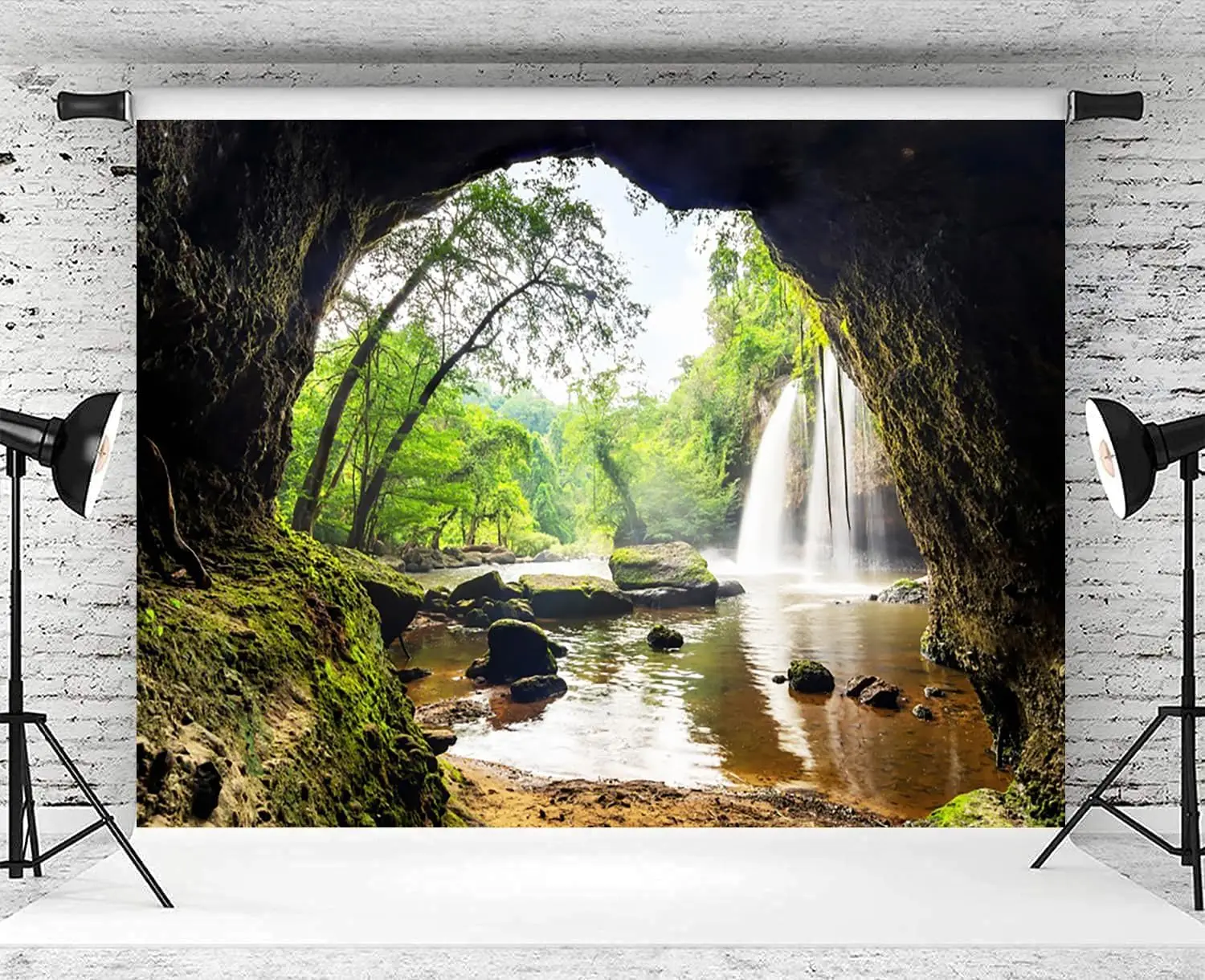 خلفية تصوير لغابة وشلال وجبل و - مراجعة Outdoor Adventure Background وسعره